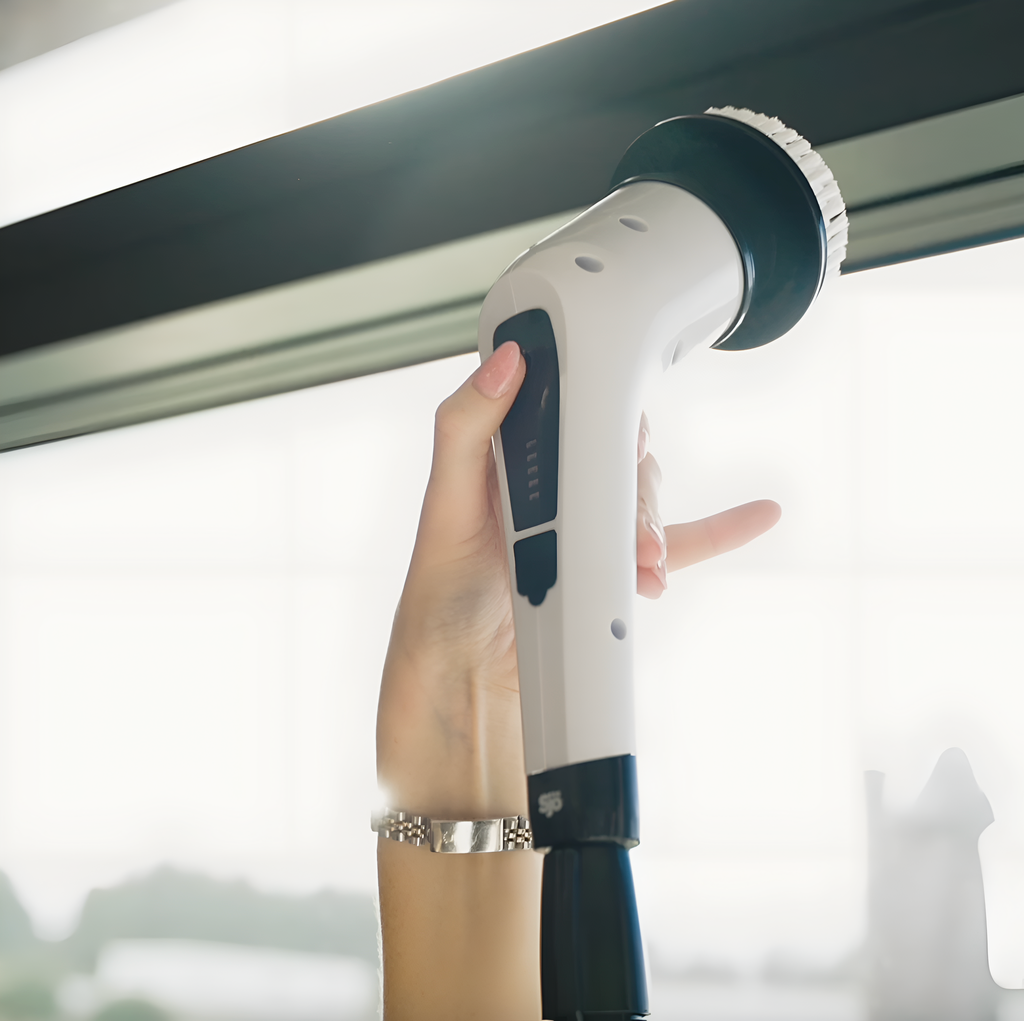 Elektrisk rengøringsbørste med forlængerstang